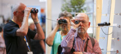 Foto: Besucher auf der Messe